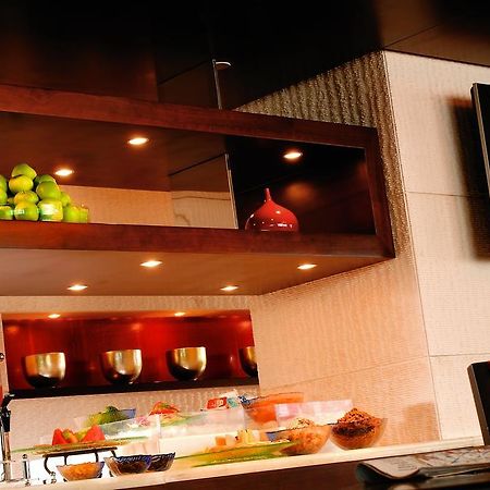 Union Square, Shanghai Pudong - Marriott Executive Apartments Restaurant photo