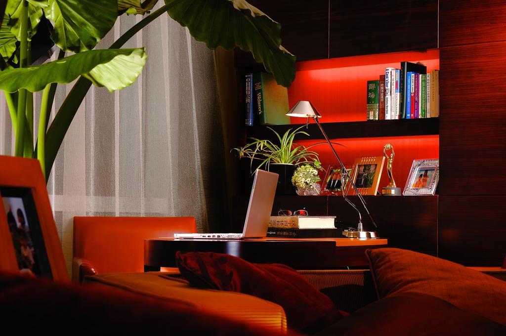 Union Square, Shanghai Pudong - Marriott Executive Apartments Room photo